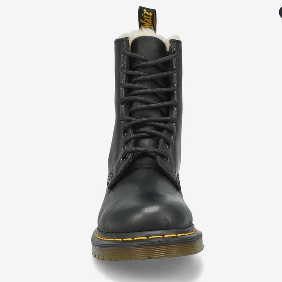 Dr. Marten’s 1460 Serena Core Faux Fur Lined NEW! Size 7 women’s leather boots - Picture 3 of 15